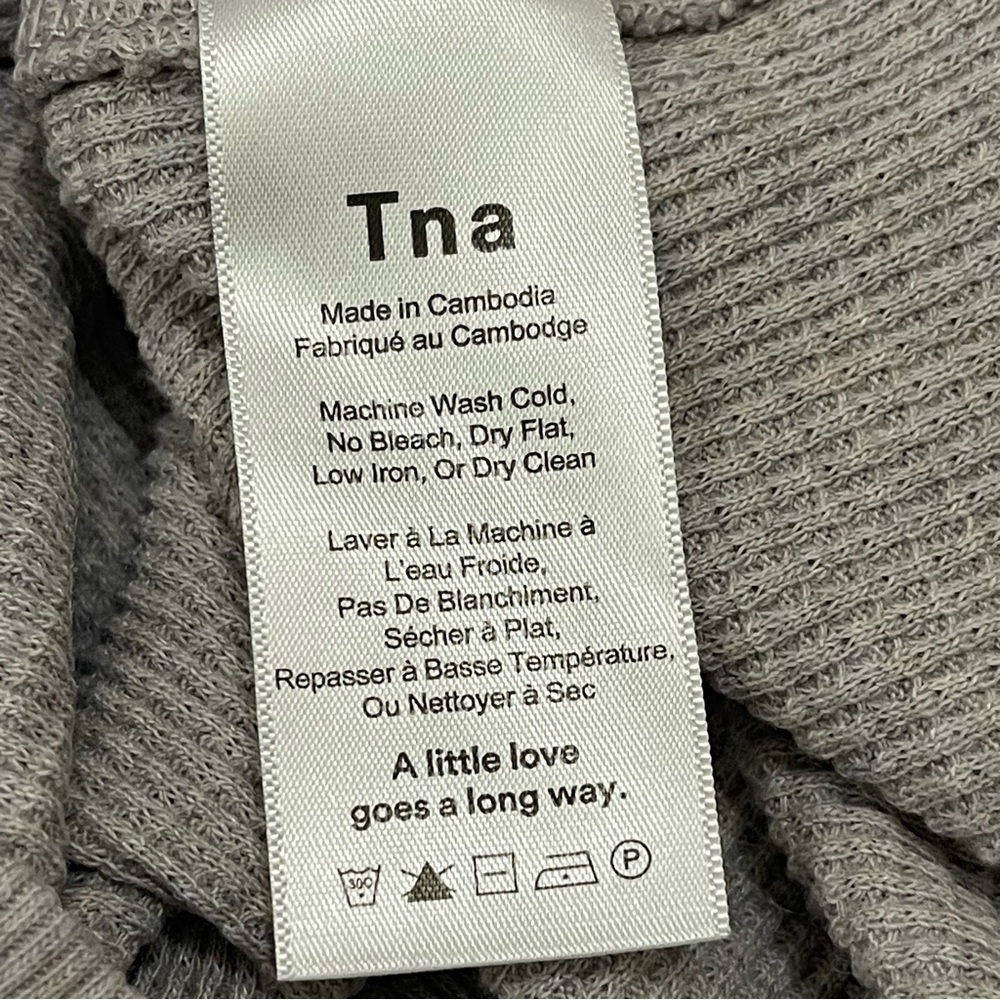 Aritzia TNA Andrews Waffle Knit Thermal Gray Size XXS - Picture 6 of 7
